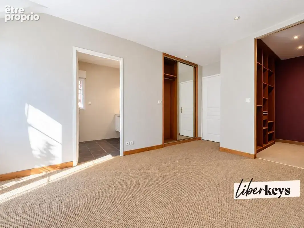 SAINT-AVERTIN – Maison familiale de 230 m² avec 3 suites parentales - photo 3