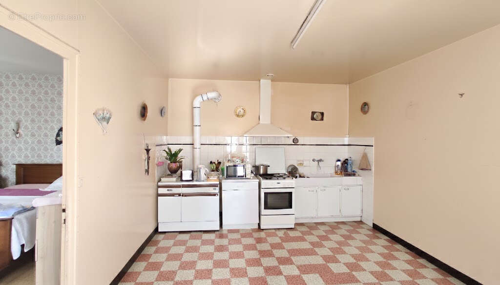 Maison à SCORBE-CLAIRVAUX