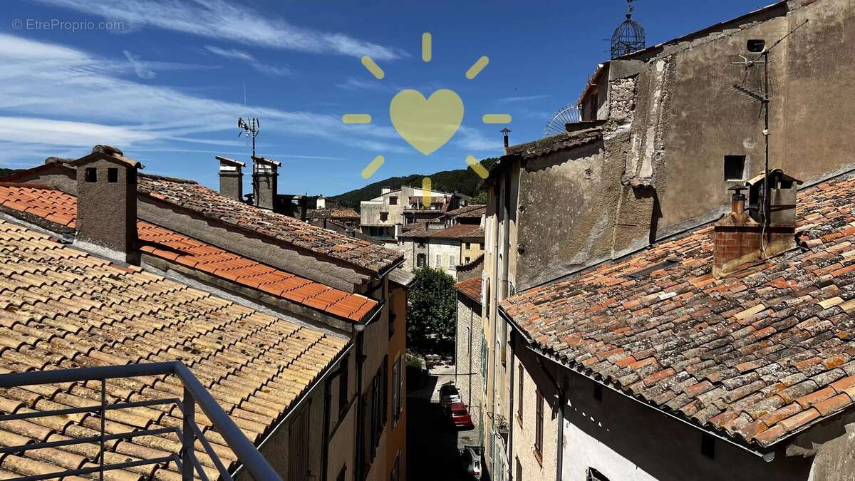 Appartement à CLAVIERS