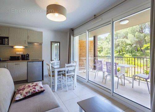 Appartement à REMOULINS