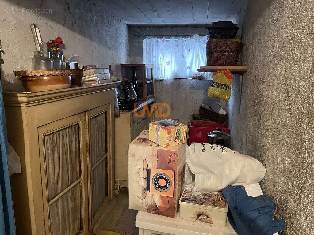 Maison à DECAZEVILLE