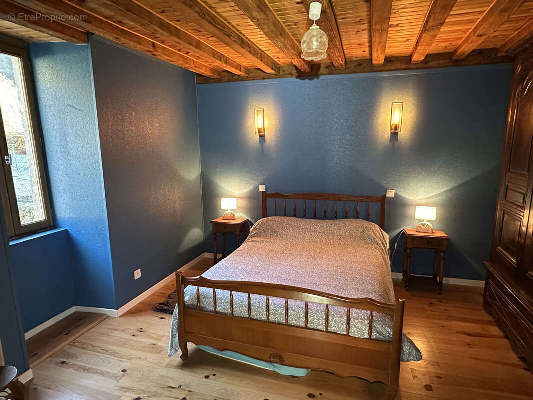 Maison à CETTE-EYGUN