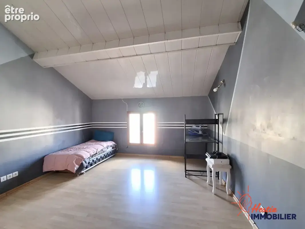 Maison 7 pièces 137 m² à vendre à Chalons-En-Champagne (51000) - photo 3