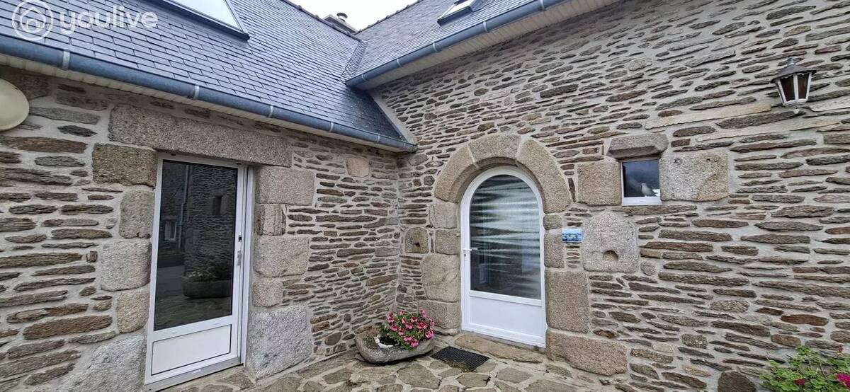 Maison à PLOUGONVELIN
