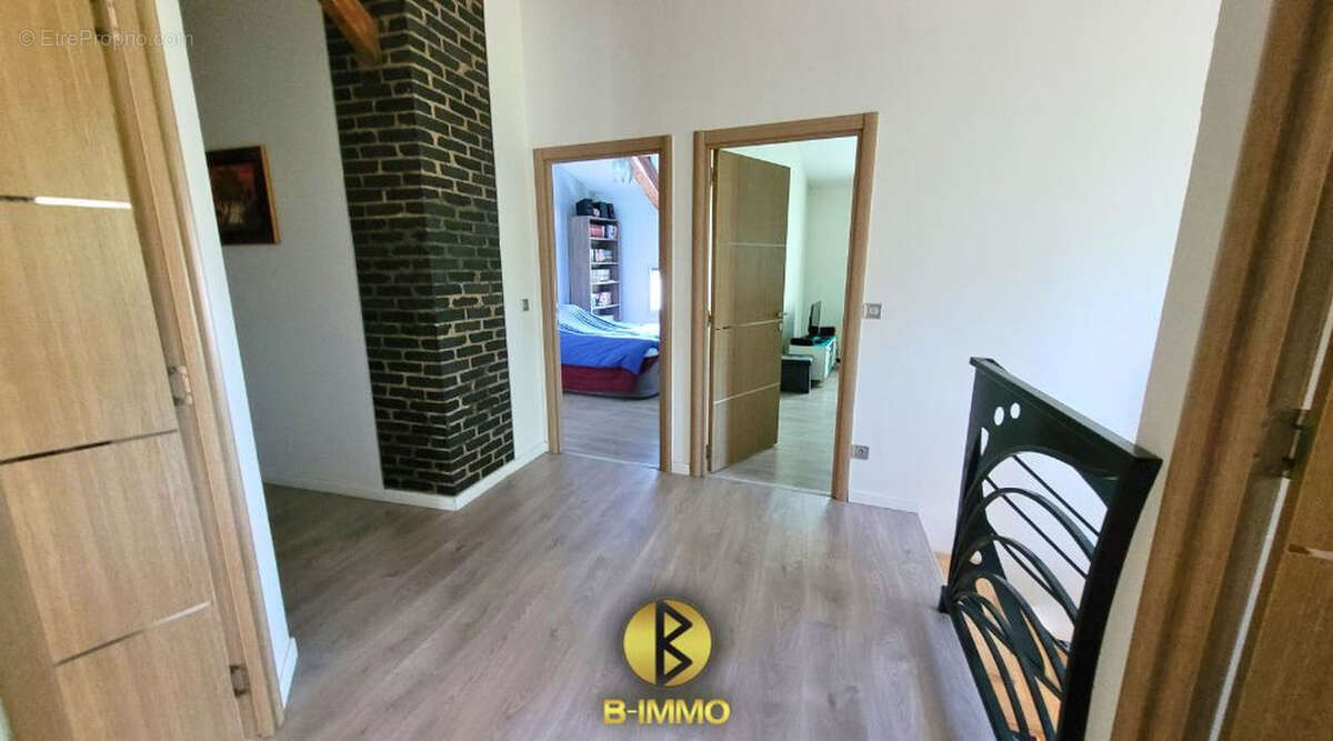 Maison à SAINT-CLAIR-DU-RHONE