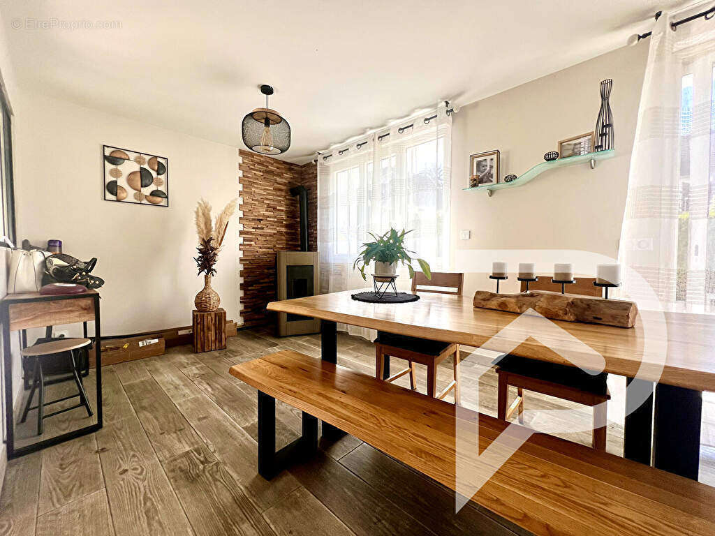 Maison à CREPY-EN-VALOIS