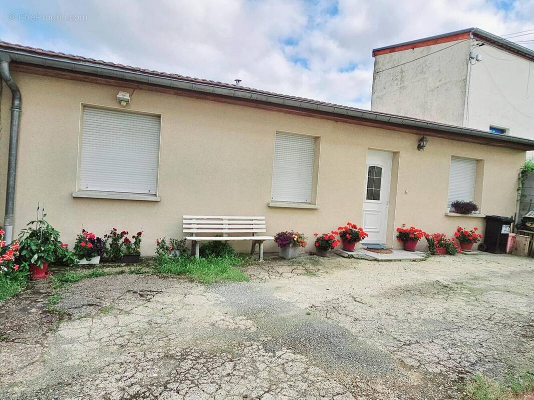 Photo 1 - Appartement à AUDUN-LE-TICHE