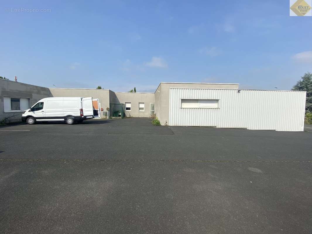 Commerce à POITIERS