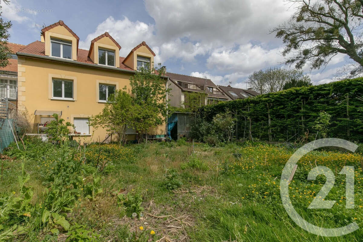 Maison à CHAMPIGNY-SUR-MARNE