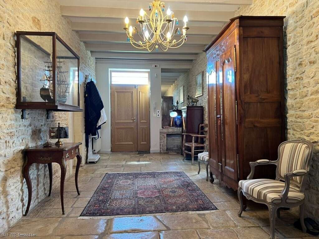 Maison à SAUZE-VAUSSAIS