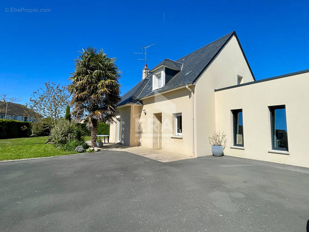 Maison à NOYERS-BOCAGE