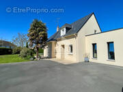 Maison à NOYERS-BOCAGE