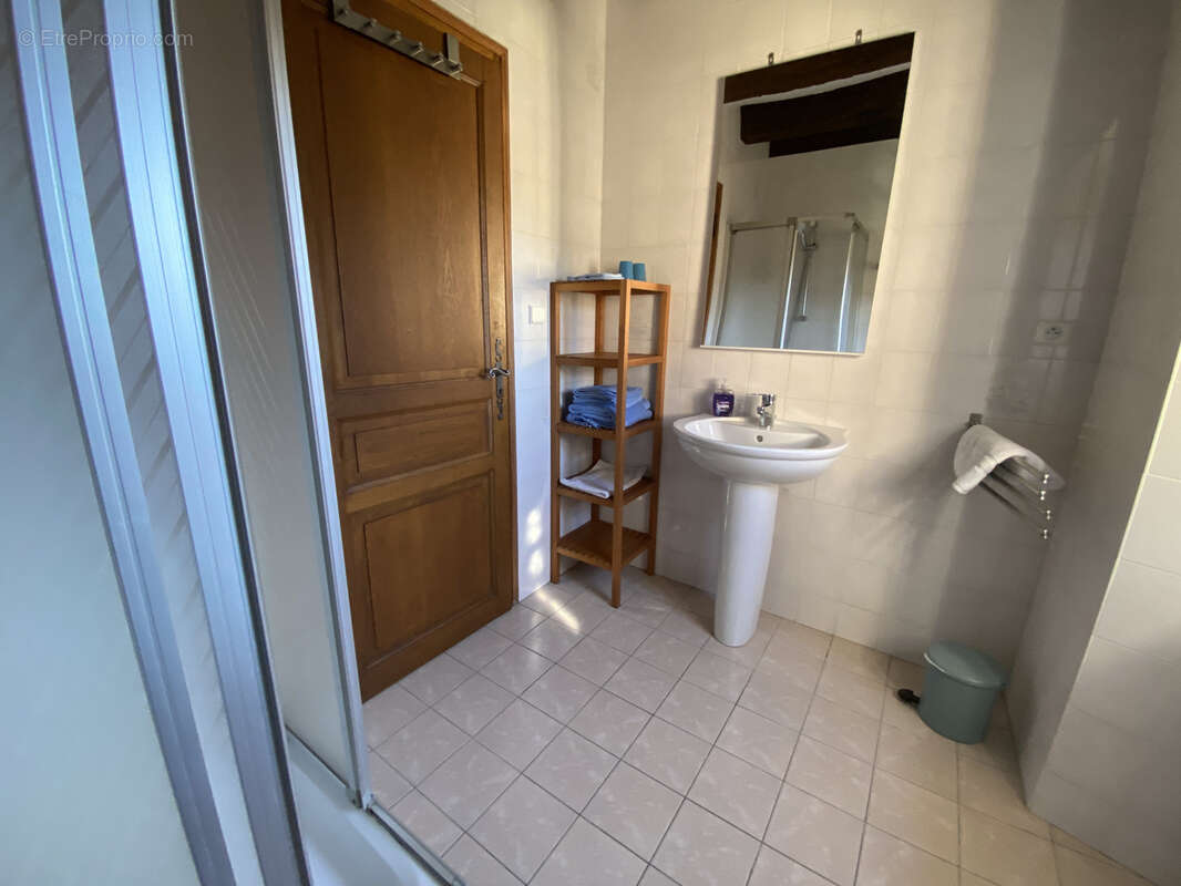 Maison à LAVAL-DE-CERE