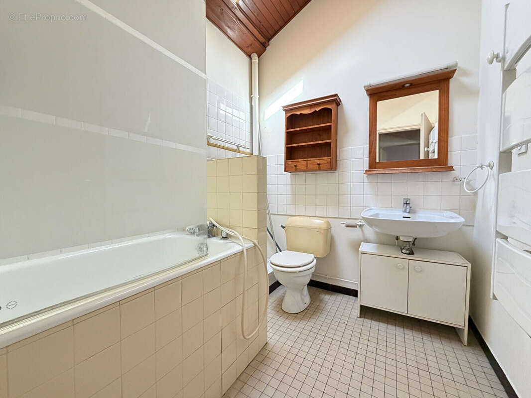 Maison Lons-Le-Saunier / 6 pièces / 5 chambres / 133 m² - photo 8