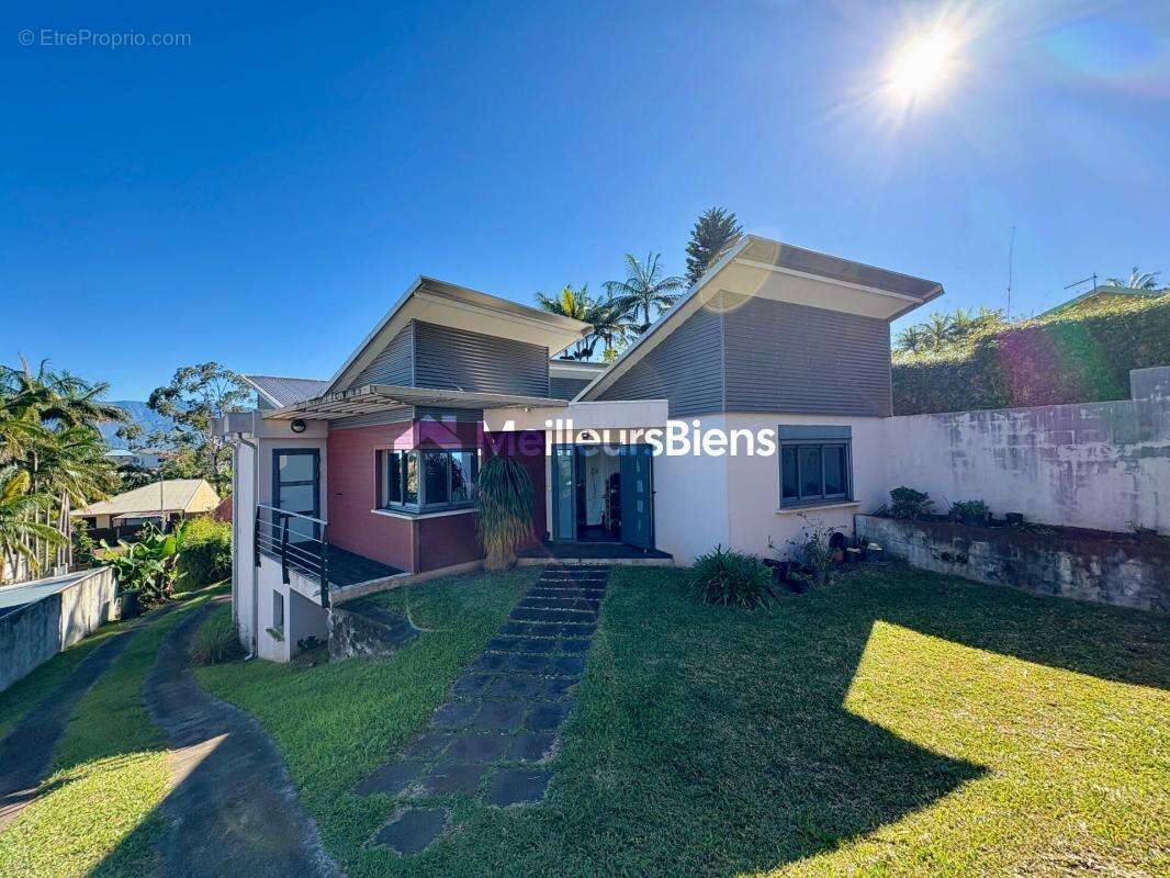 Maison à SAINT-PIERRE