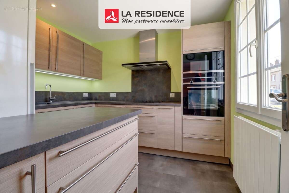Maison 93 m² à Houdan  - photo 3
