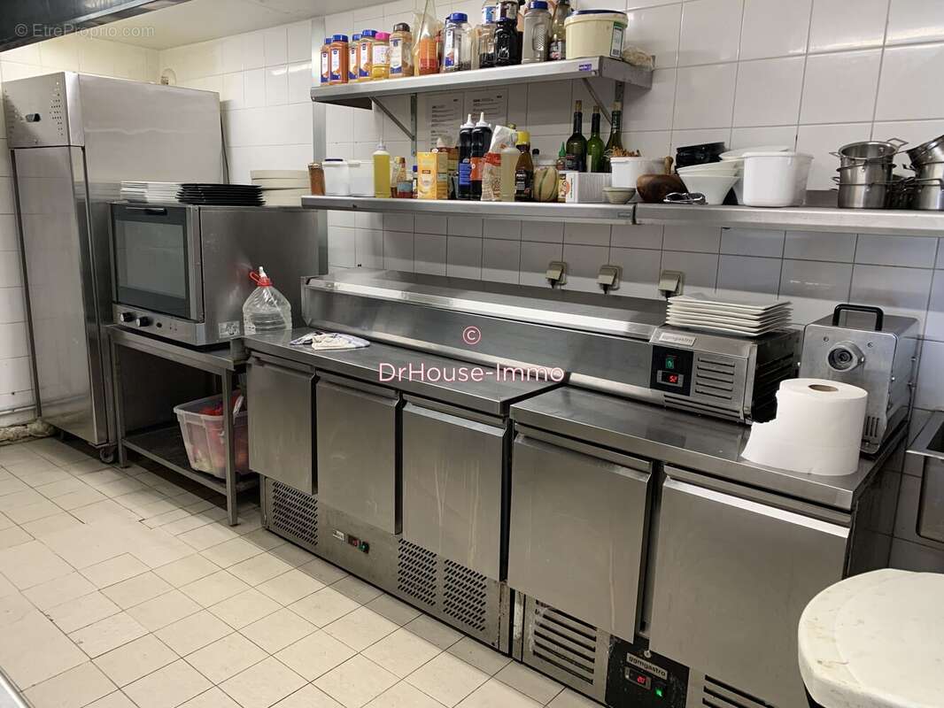 Commerce à SAINT-LAURENT-DU-VAR