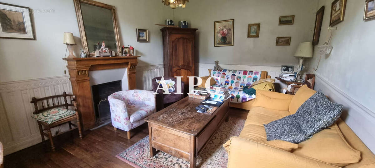 PLOUHA, centre maison de caractère à vendre - photo 2