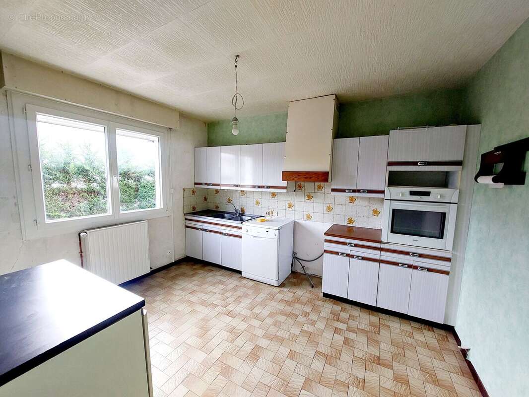 Photo 5 - Maison à SAINT-JUST-SAINT-RAMBERT