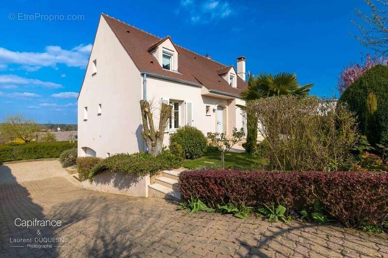 Maison à HAUTEVILLE-LES-DIJON
