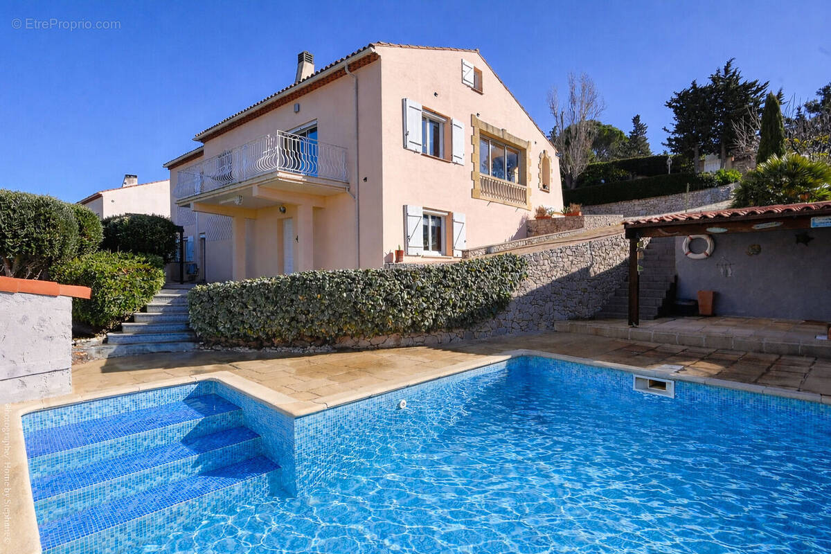Maison à CARNOUX-EN-PROVENCE