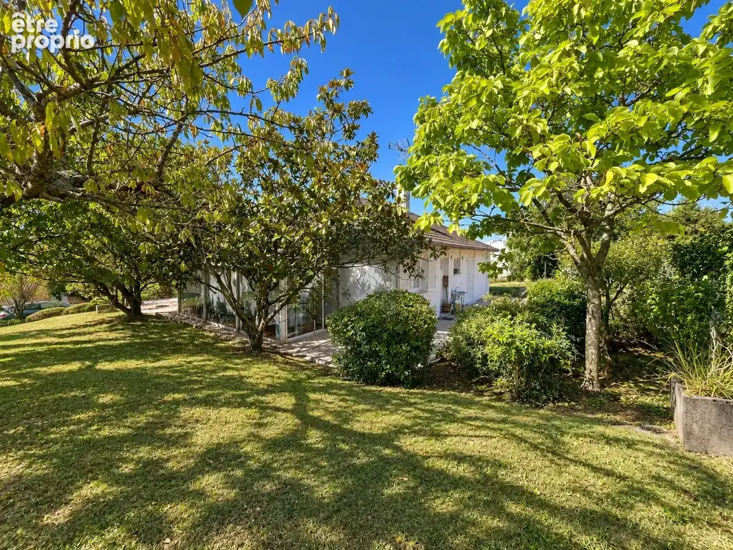 Maison de plain-pied avec superbe jardin et vue panoramique remarquable - photo 9