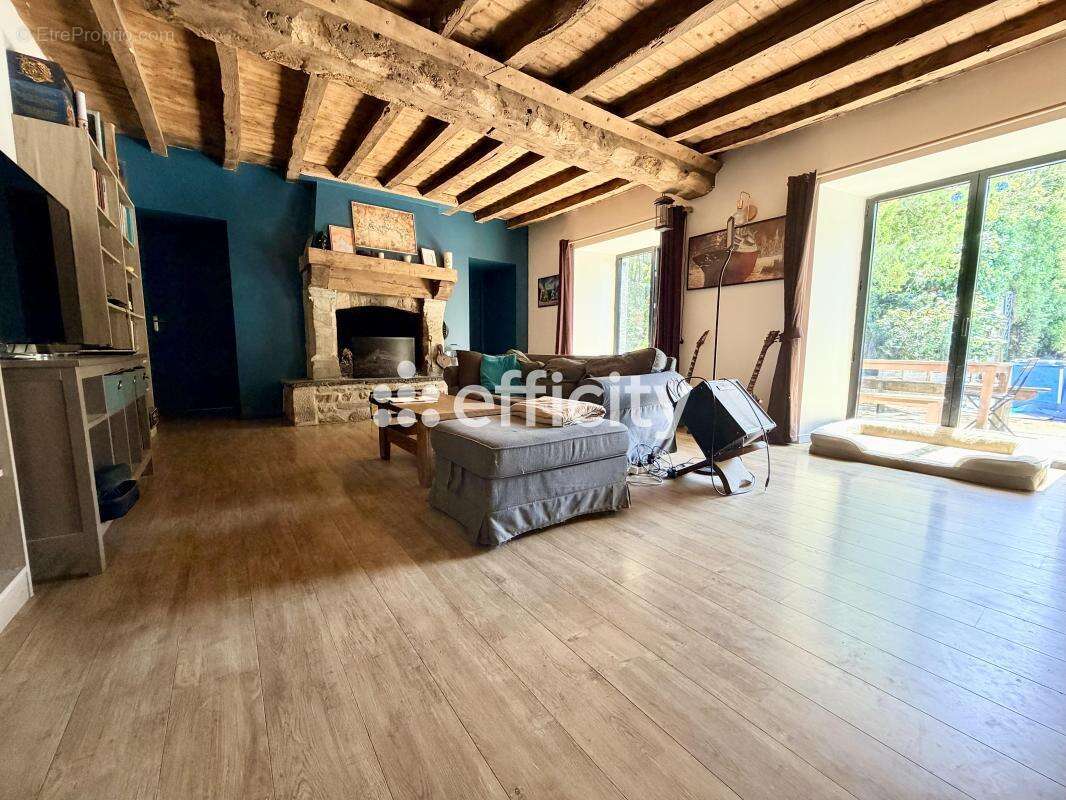 Maison à NOYAL-SUR-VILAINE