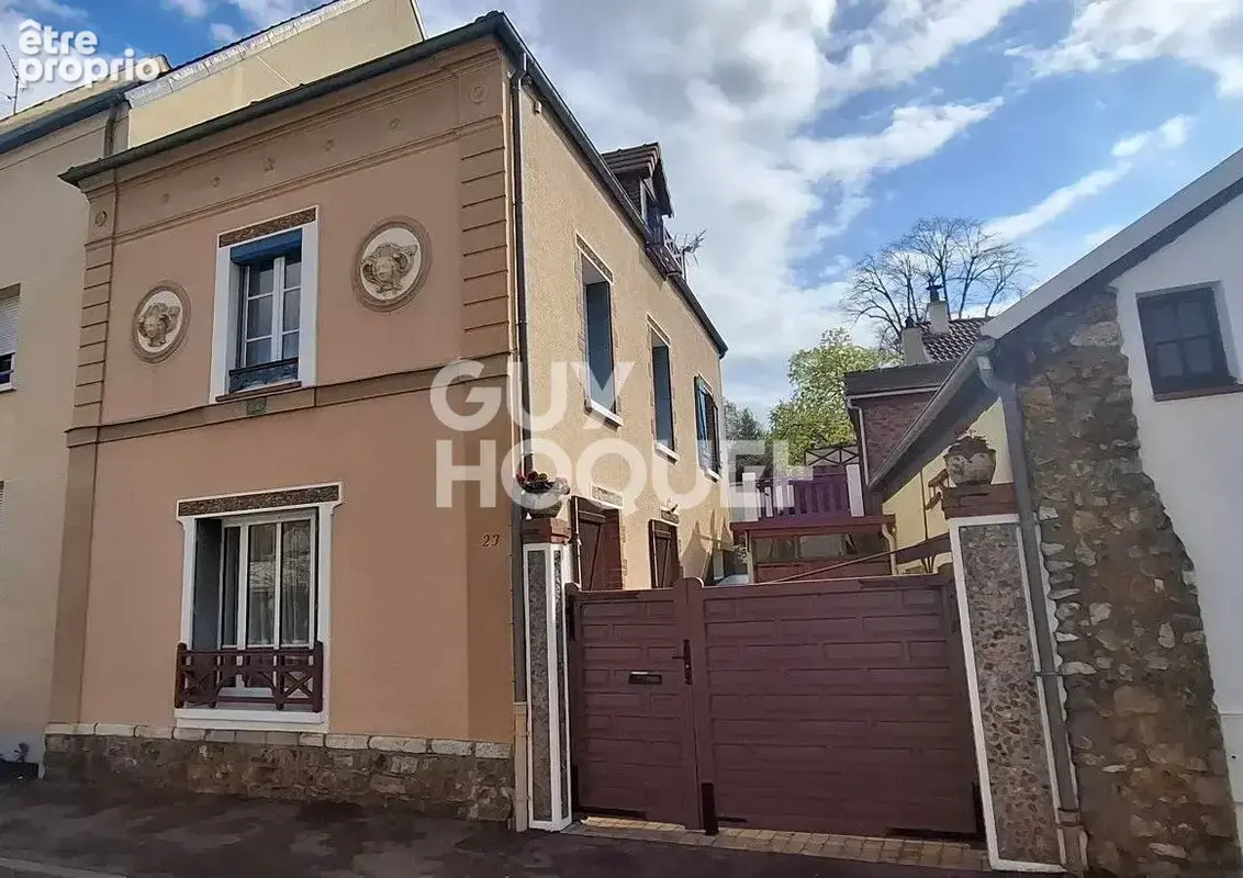 Maison de caractère entièrement rénovée avec jardin, dépendance et garage. Vieux Village d'Aubergenville - photo 4