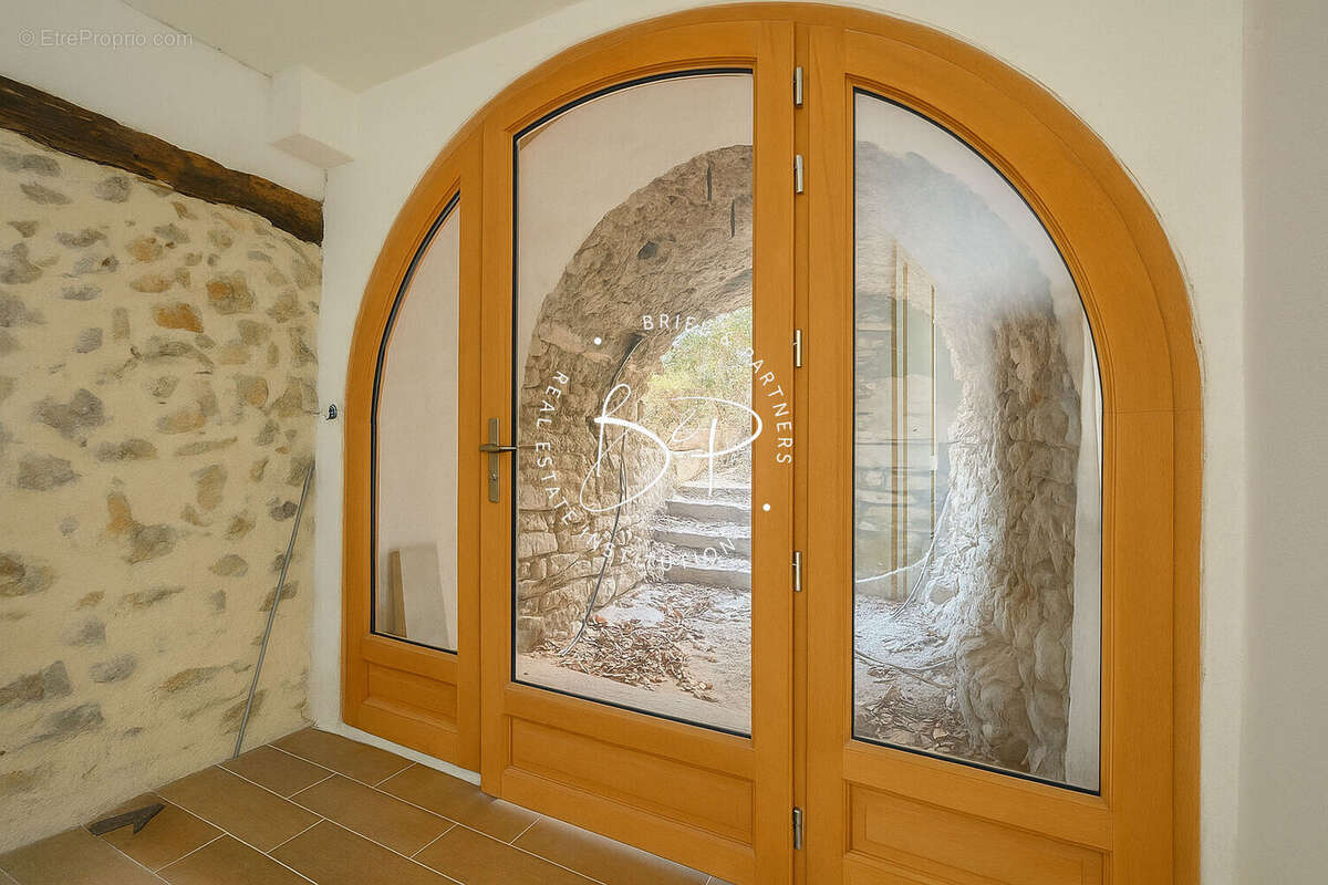 Appartement à CARCES