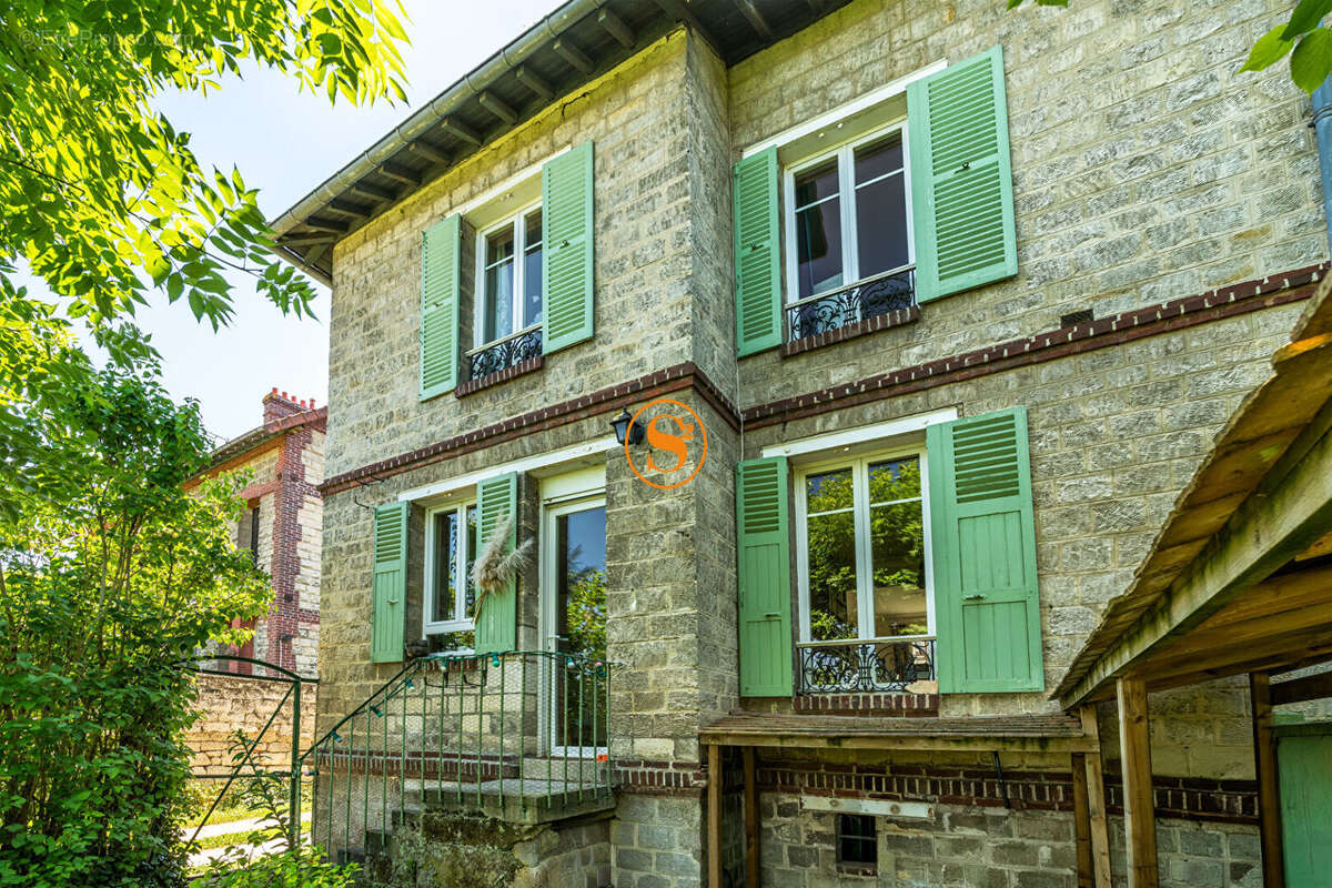 Maison à ORRY-LA-VILLE