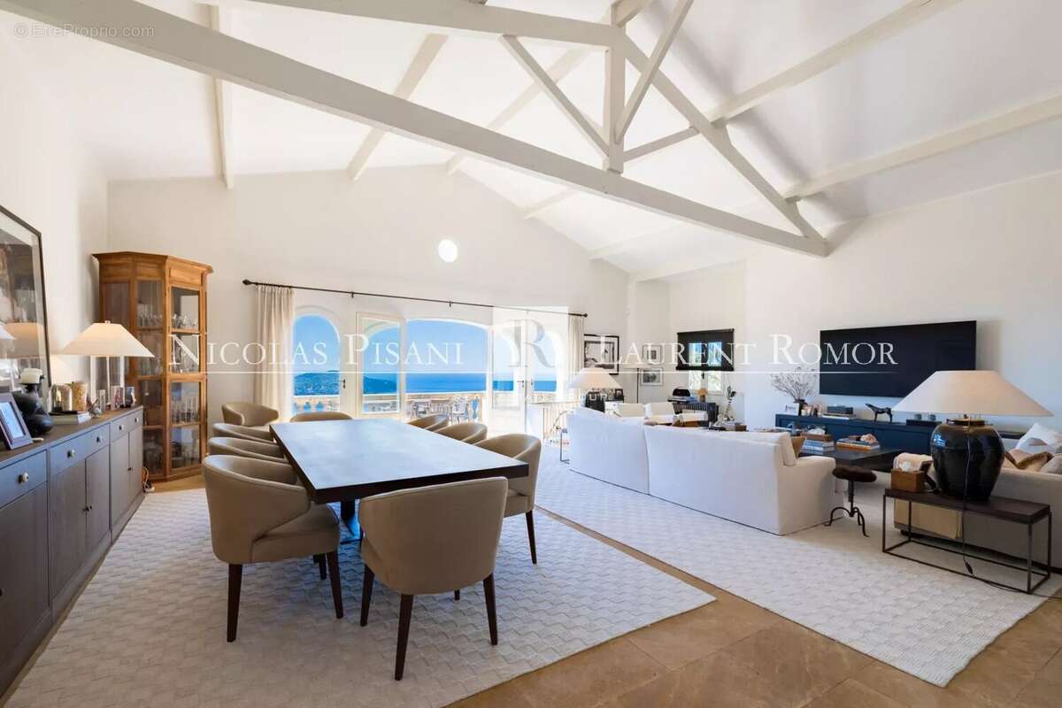 Appartement à VILLEFRANCHE-SUR-MER