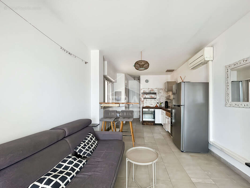 Appartement à CARRY-LE-ROUET