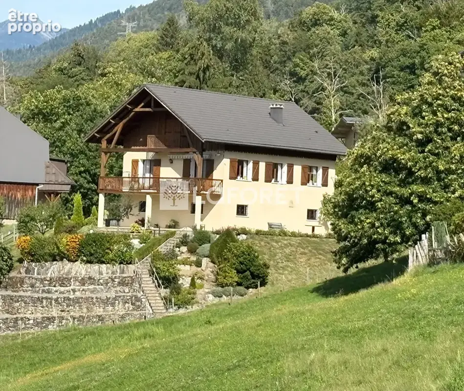 Maison à NOTRE-DAME-DES-MILLIERES