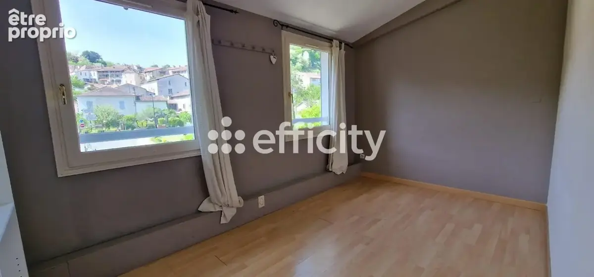 Maison 7 pièces 180 m² à vendre à Aubeterre-Sur-Dronne (16390) - photo 12