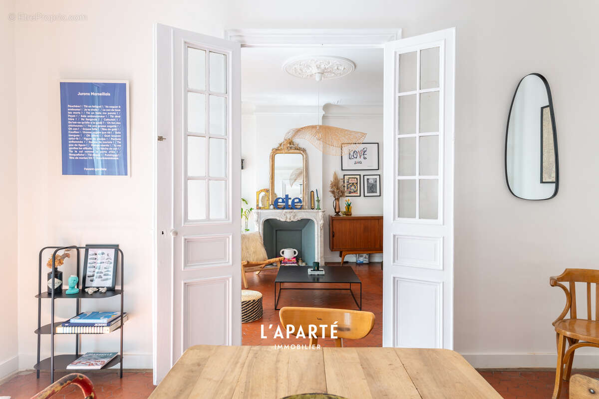 Appartement à MARSEILLE-6E