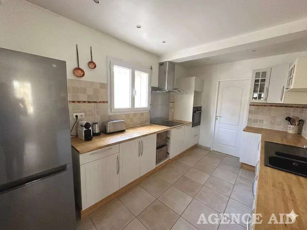 Maison à CUGES-LES-PINS