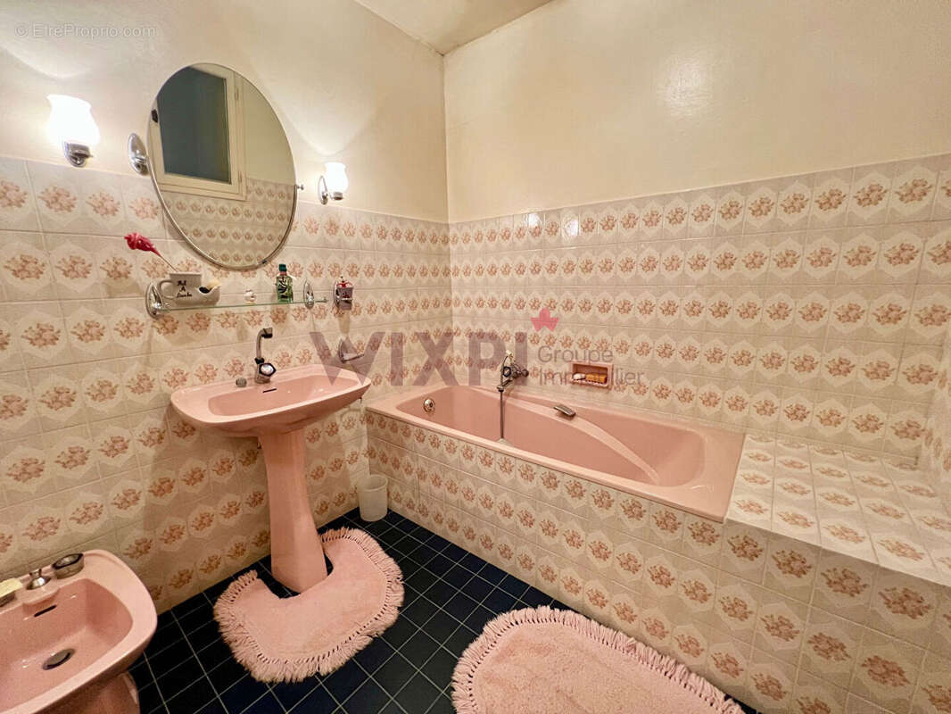 Batisse ancienne a renover - photo 9