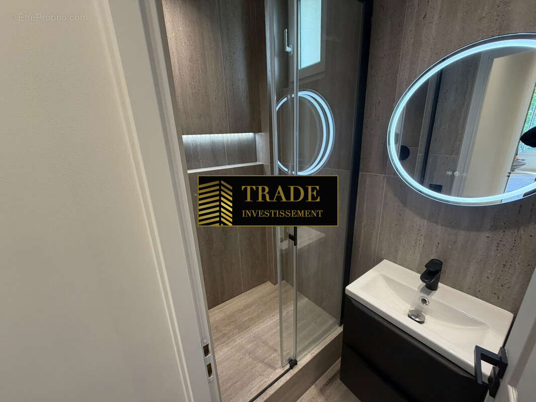 Appartement à PARIS-11E