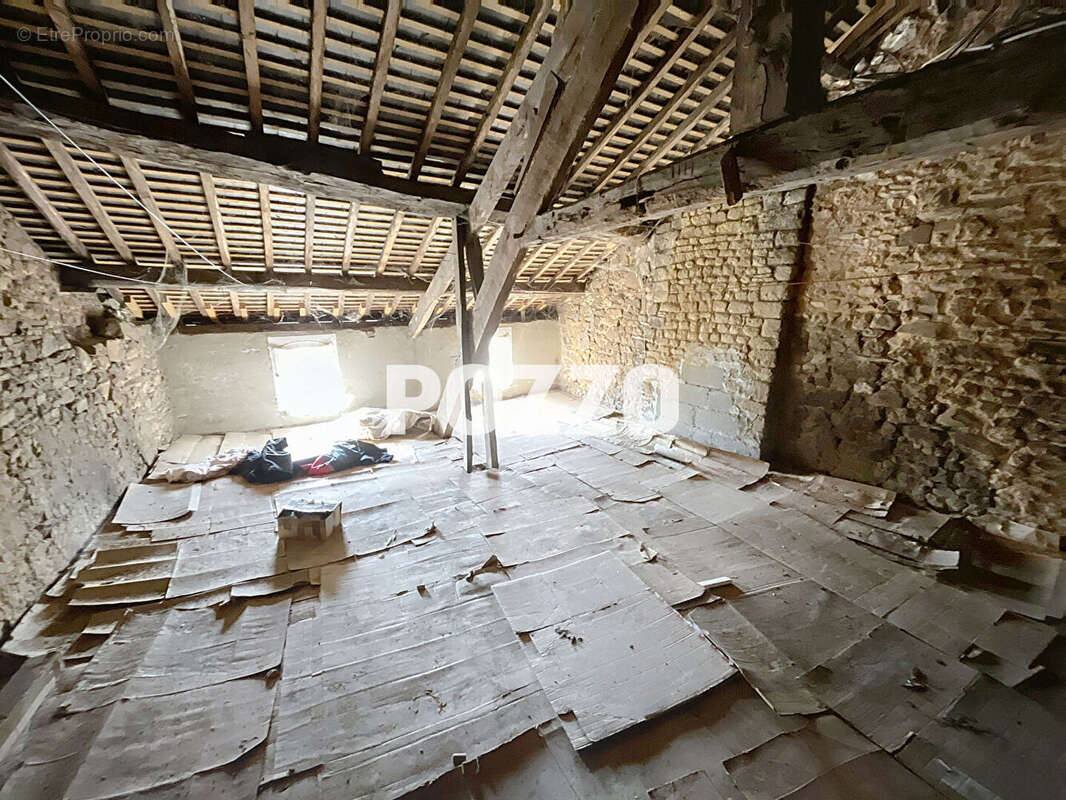 Maison à LE TEILLEUL