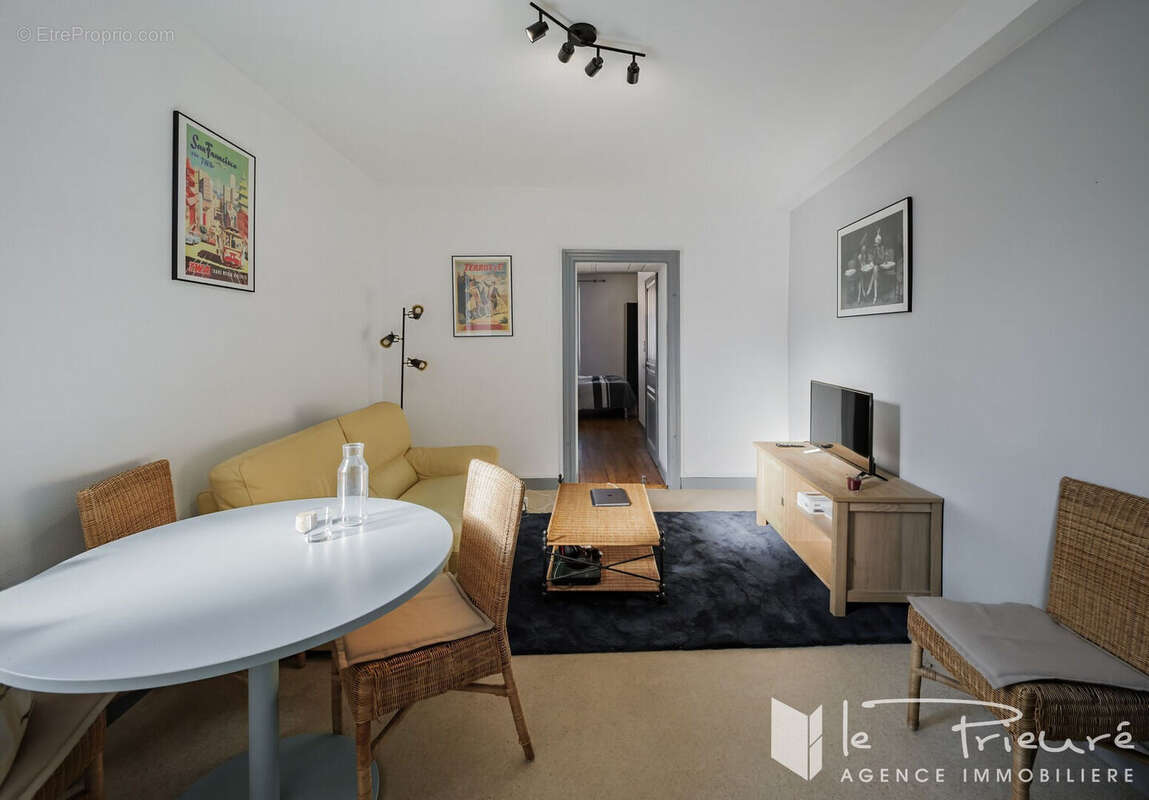 Appartement à SAINT-JUERY