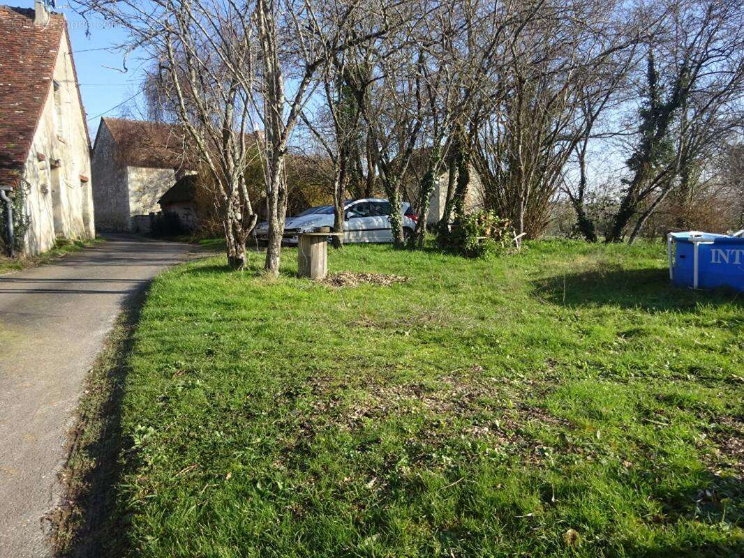 Maison à YZEURES-SUR-CREUSE