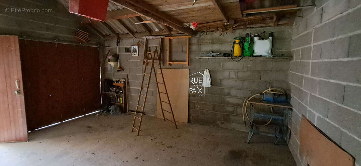 Maison à VENDEUVRE-DU-POITOU