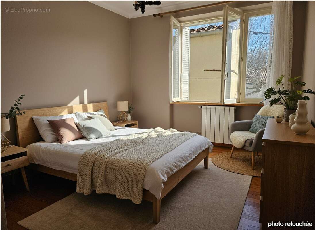 Maison de village avec garage et petit extérieur - photo 4