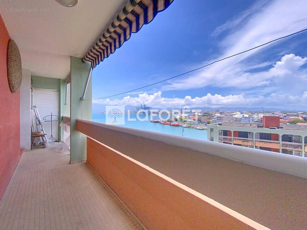 Appartement à POINTE-A-PITRE