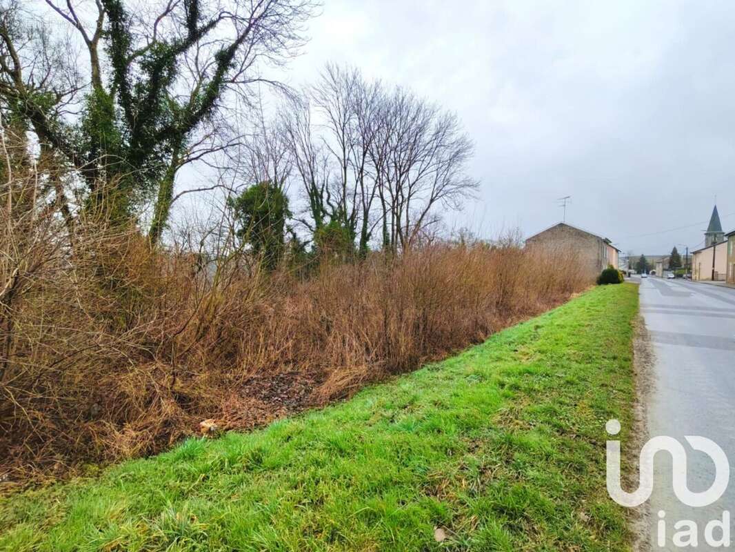 Photo 2 - Terrain à LONGUYON