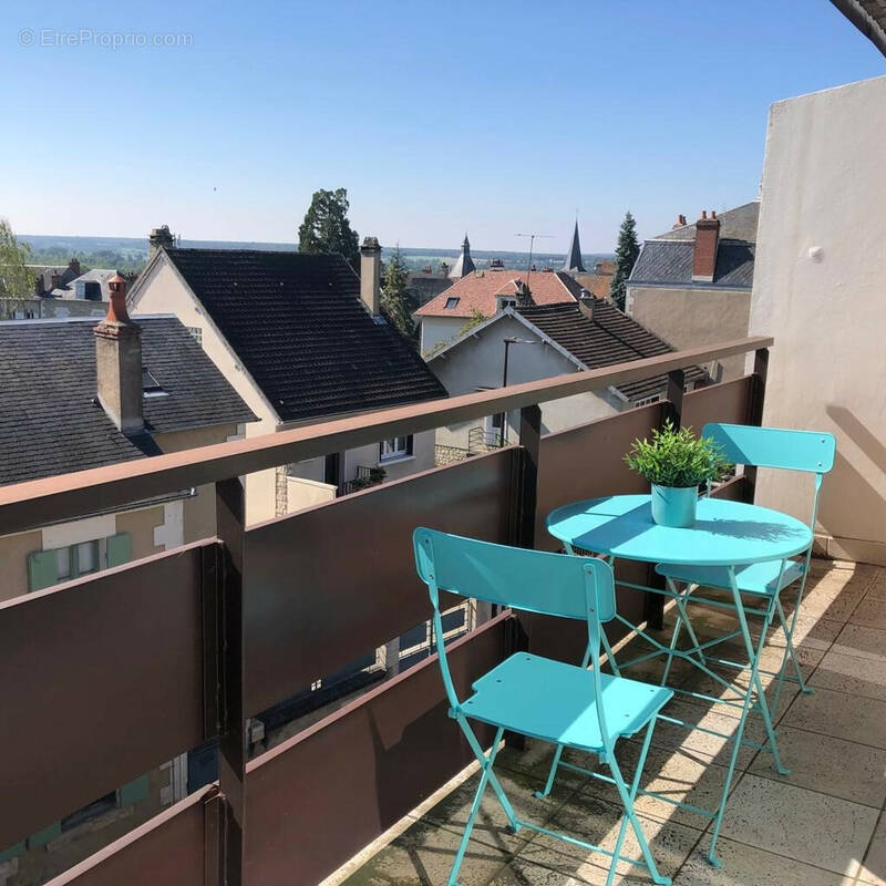 Appartement à LA CHARITE-SUR-LOIRE