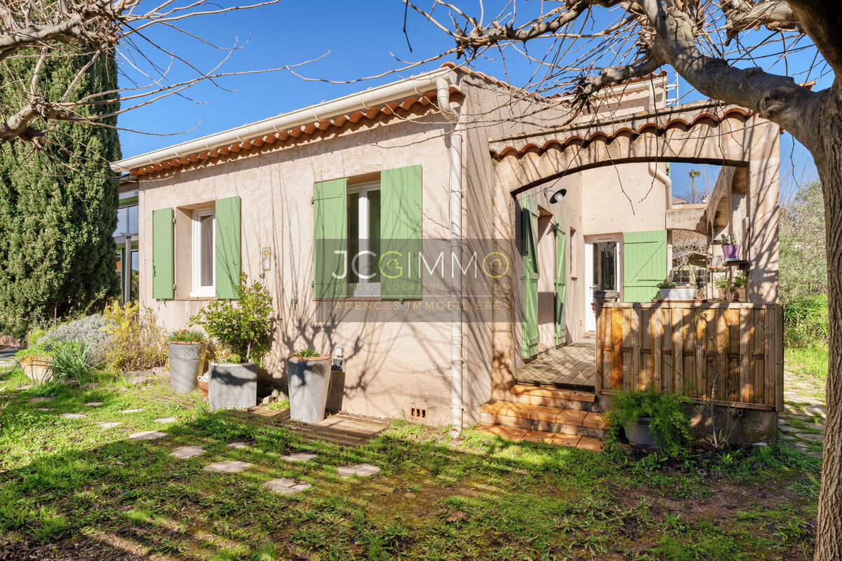Maison à PIERREFEU-DU-VAR