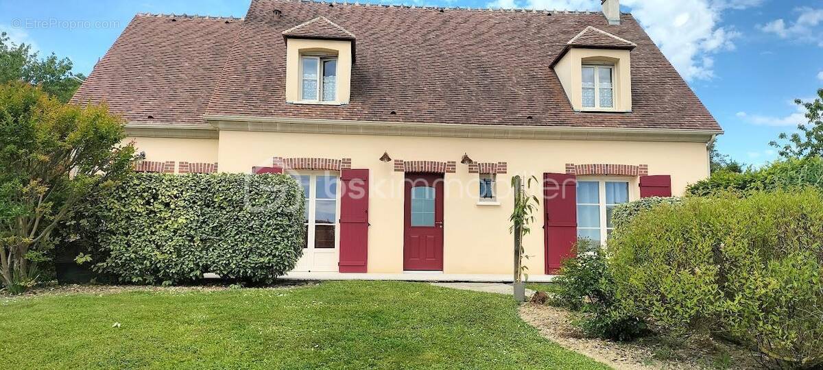 Maison à CHAMPVALLON