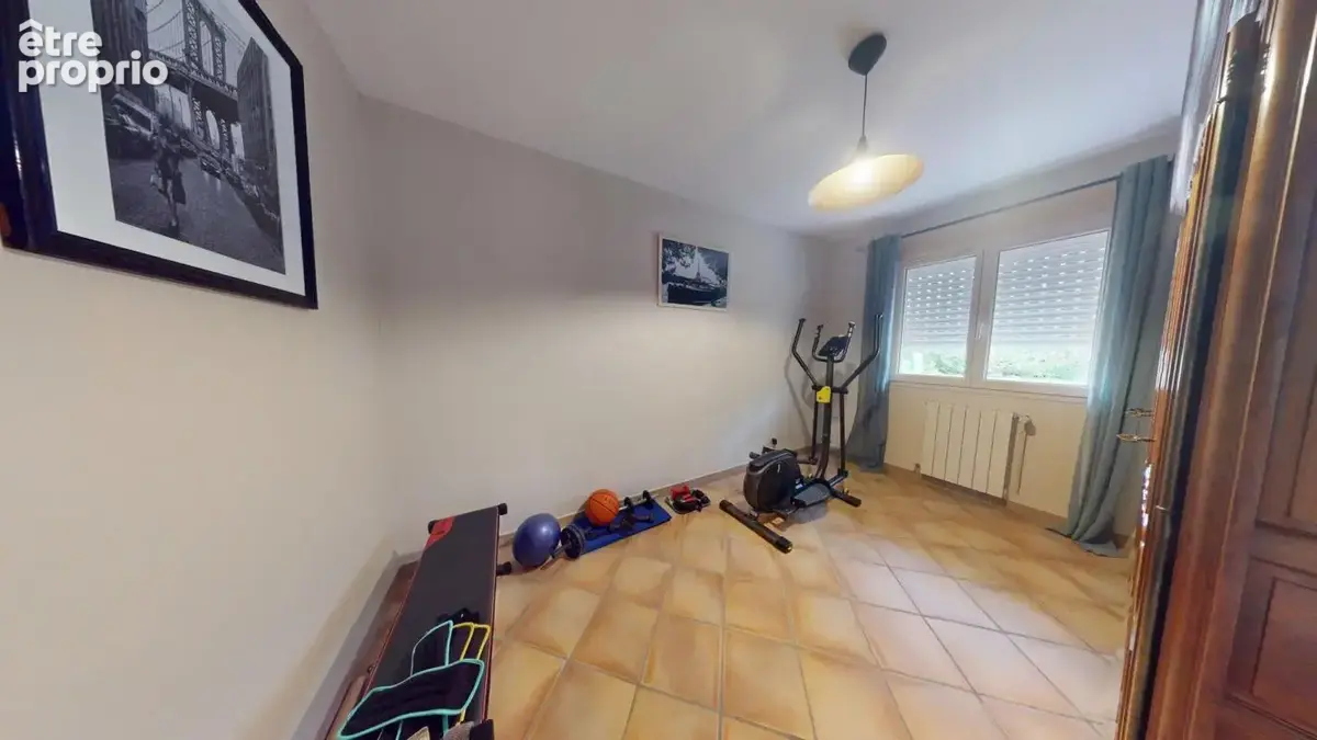 Maison + piscine+ terrain constructible - photo 10