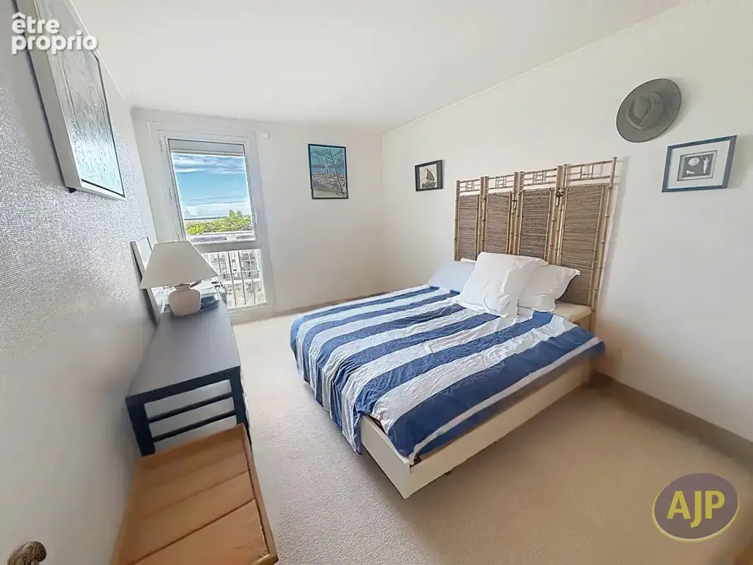 LE POULIGUEN -  85 m² dernier étage avec vue imprenable sur le port de plaisance - photo 6
